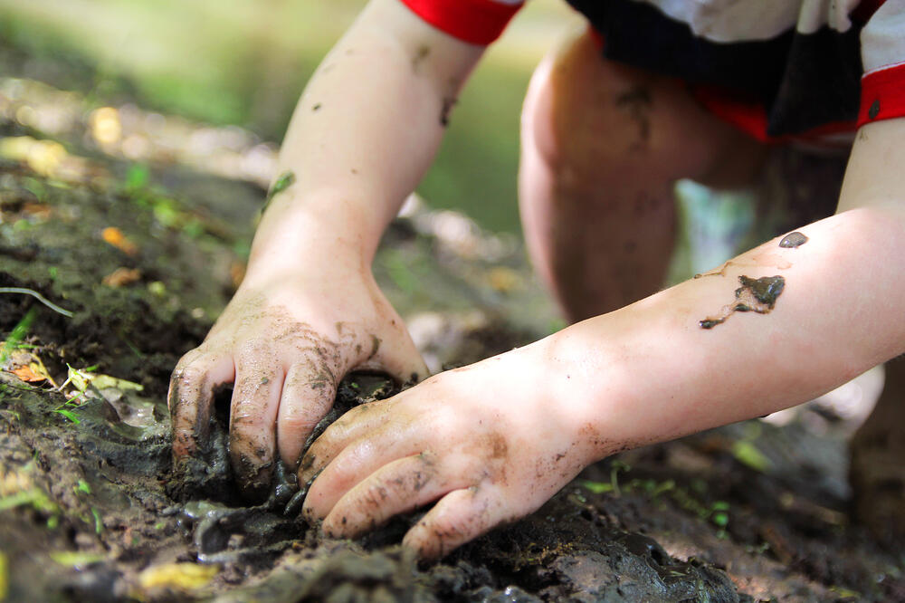 dijete, zemlja, Foto: Shutterstock