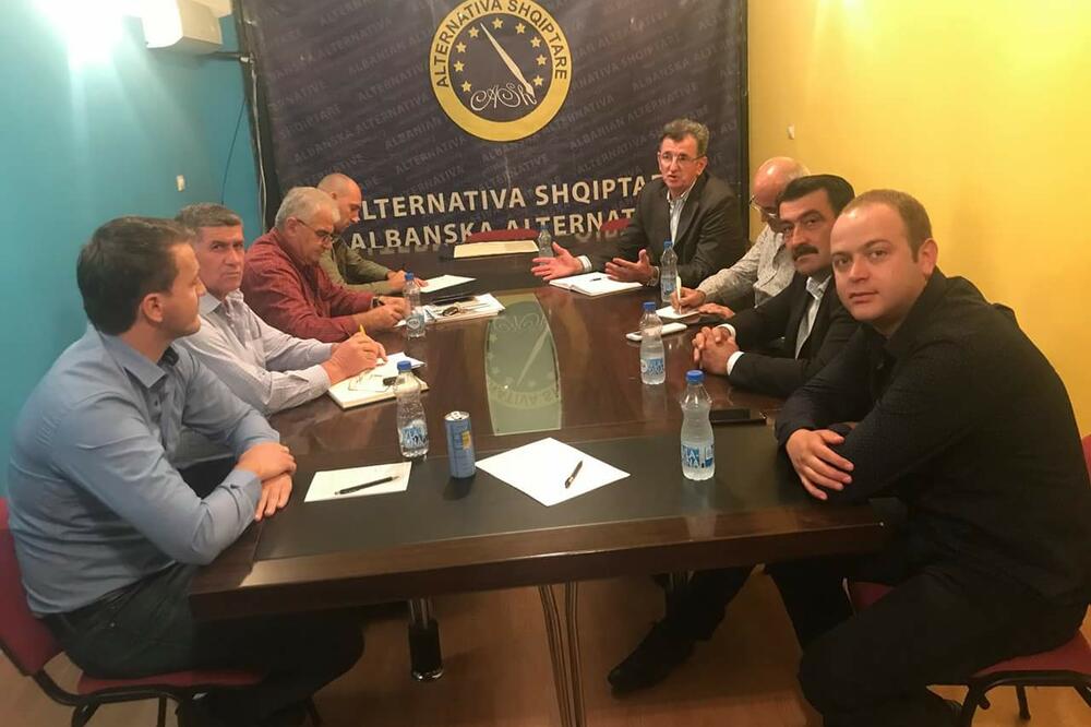 Albanska alternativa, Demokratski savez (Novine), Foto: Malesia.org