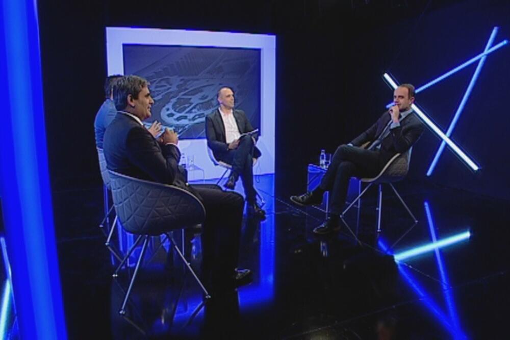 Načisto, Foto: Printscreen