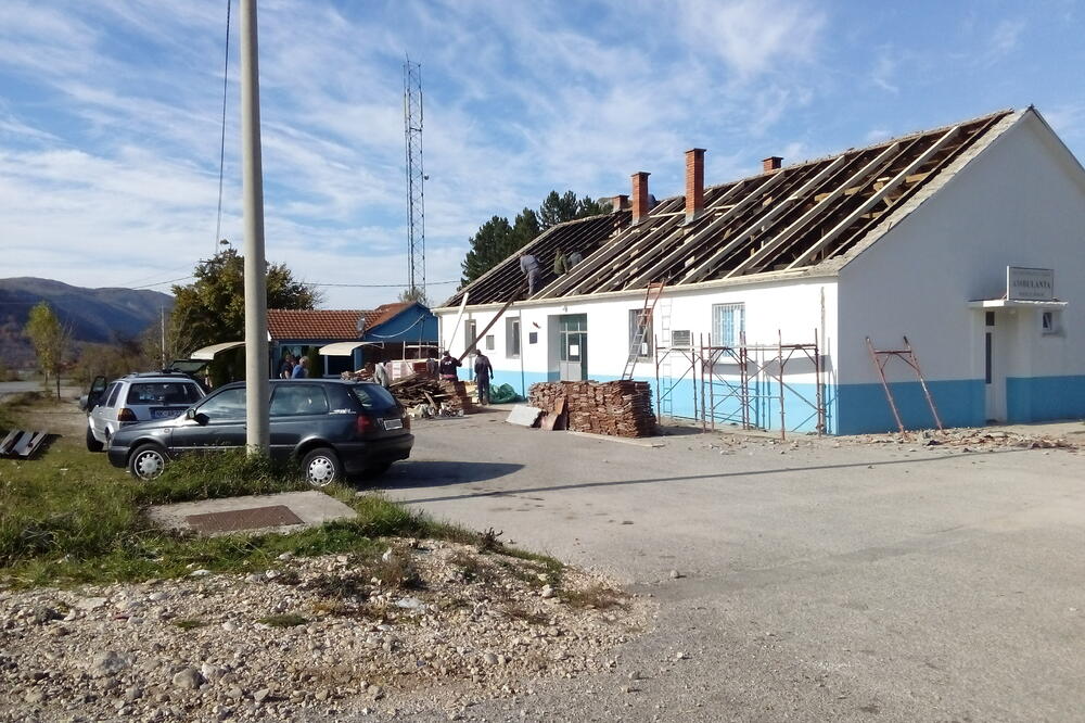 Sanacija krova, Župa nikšićka, Foto: MZ Župa