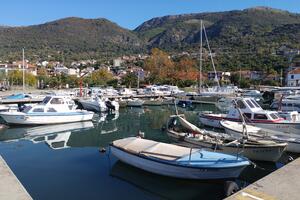 Kako se gazduje obalskom infrastrukturom: Država Crna Gora i ne...