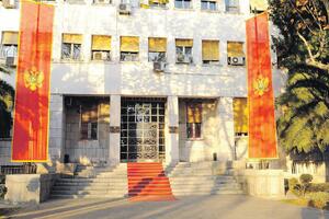 Korsini: Bojkot ne dovodi u pitanje legitimitet Skupštine