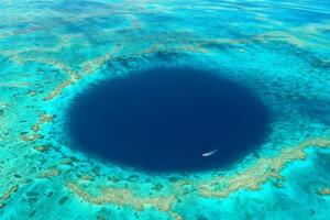 Otkrivena tajanstvena rupa u Velikom koralnom grebenu