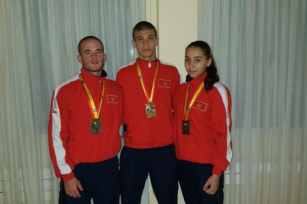 Mario Hodžić, Bojan Bošković i Milena Jovanović, Foto: KK Omladinac