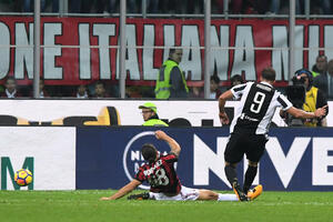 Milan nije mogao protiv majstorija Iguaina, Roma bolja od Bolonje