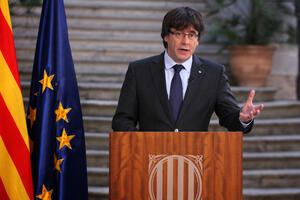 Pudždemon pozvao na mirno suprotstavljanje Vladi Španije