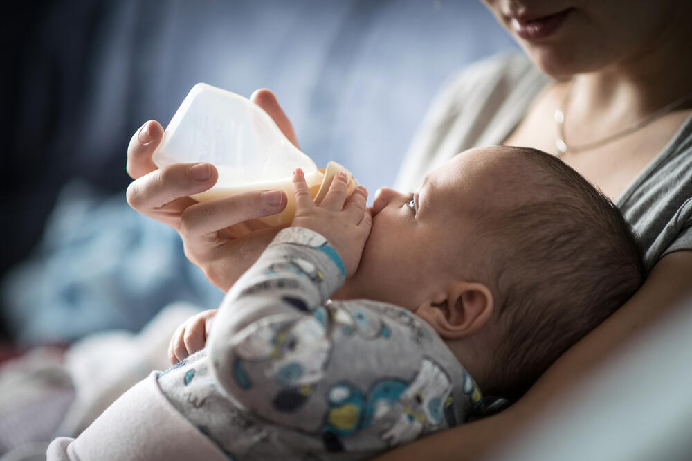 beba sa hranom, Foto: Shutterstock