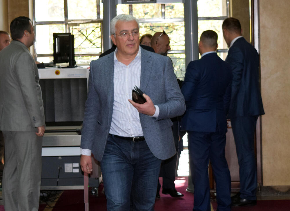 Premijerski sat, Andrija Mandić