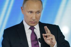 Putin: Rusija poštuje sporazume, a SAD bombarduju