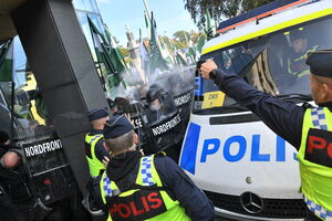 Najmanje 50 ljudi uhapšeno na protestu neonacista u Švedskoj