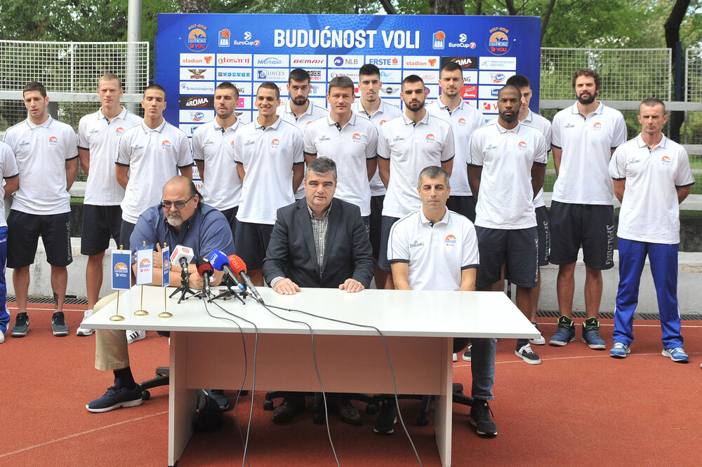 Budućnost voli, Foto: Savo Prelević