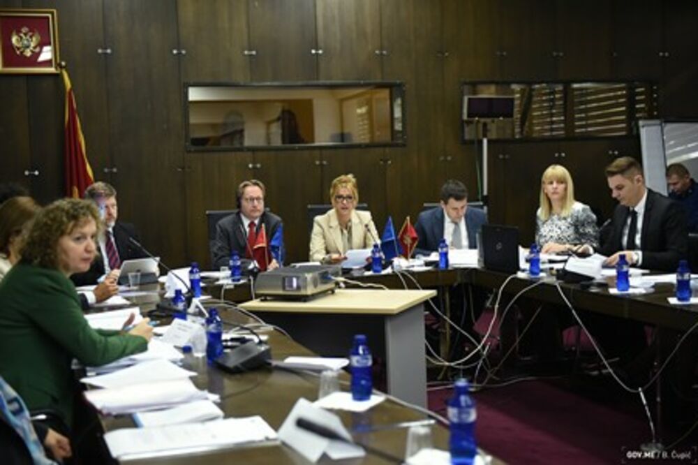 Sastanak grupe za reformu javne uprave, Foto: Gov.me/B.Ćupić