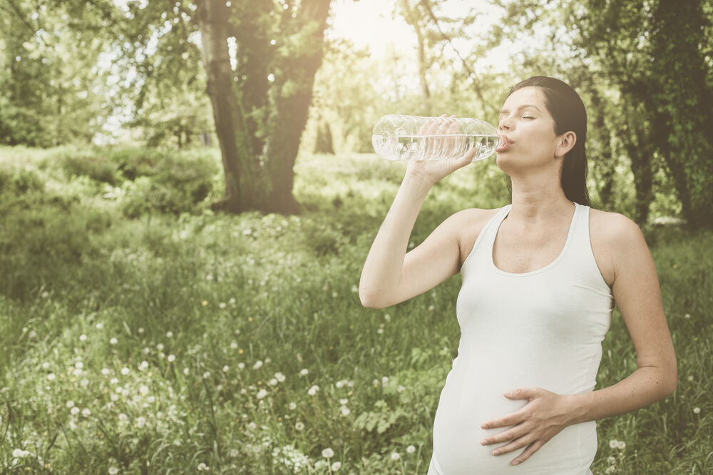 trudnica, voda, Foto: Shutterstock