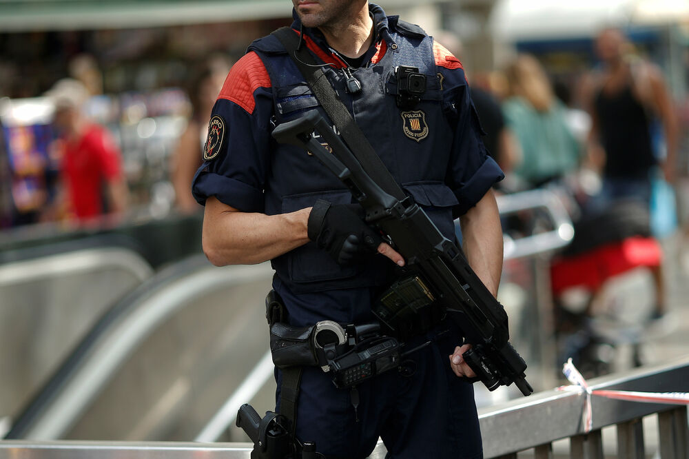 Katalonija, policajac, Foto: Reuters