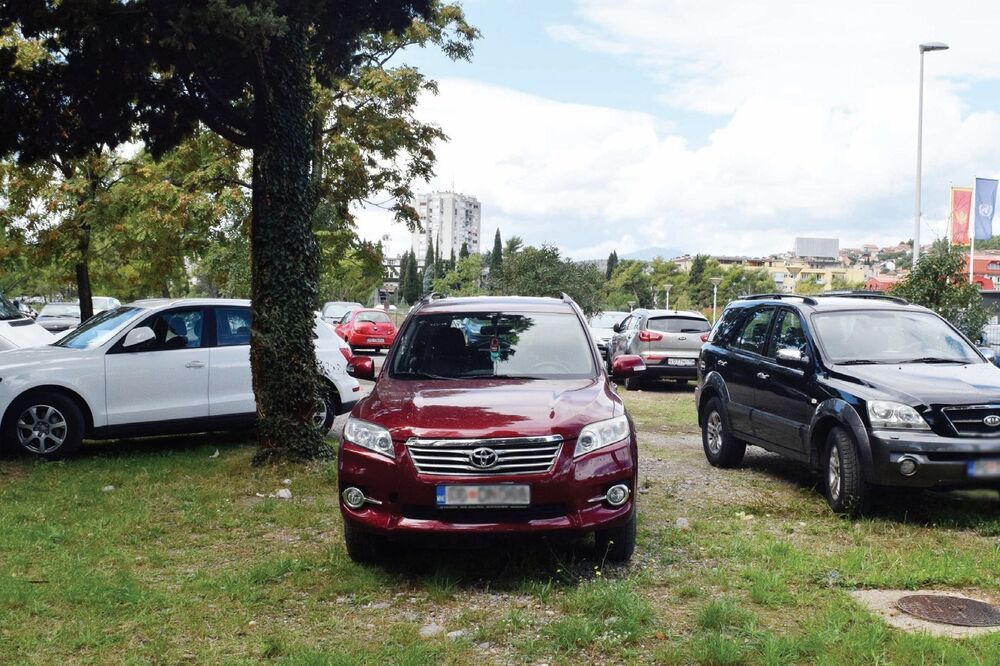 parkiranje Milenijum, Foto: Luka Zeković