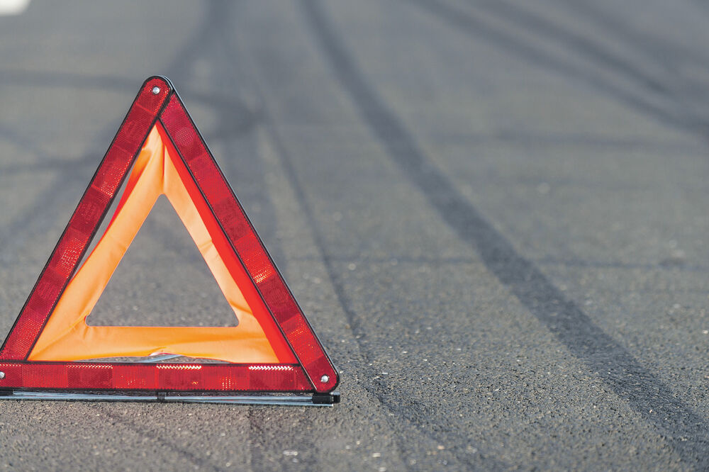 Udes, saobraćajna nezgoda, radovi na putu