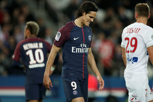 Razdor zbog novca i sujete: Nejmar traži da PSŽ proda Kavanija!?