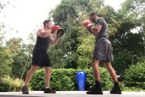 Ferdinand ode u boksere