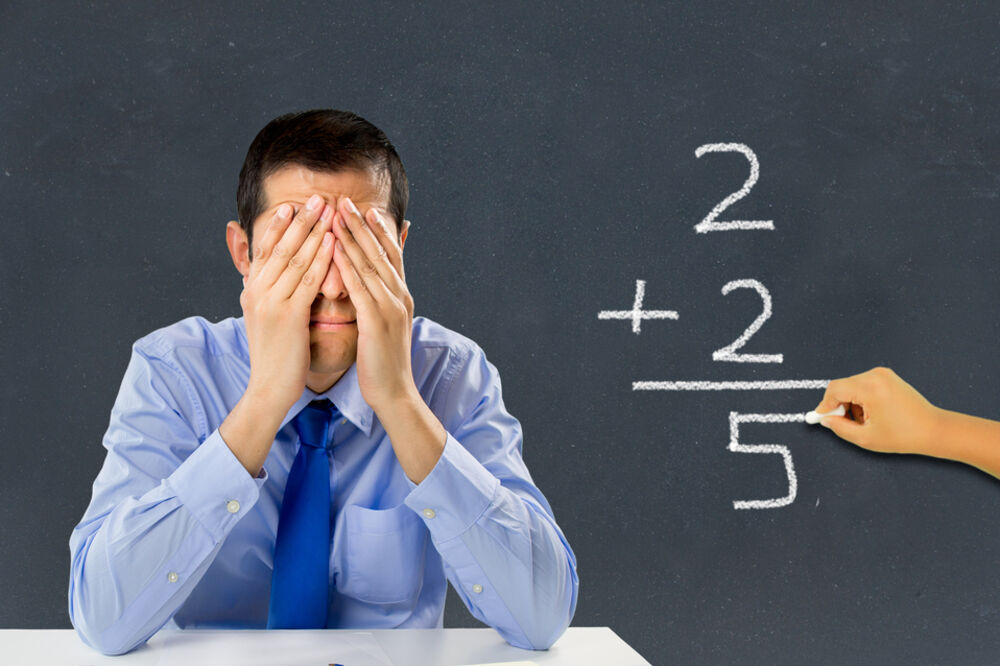 profesor, nastavnik, škola, đaci, učenici, matematika, Foto: Shutterstock