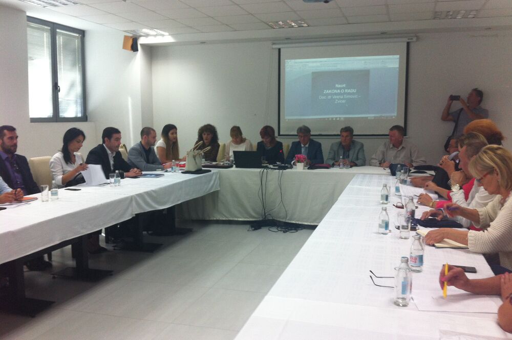 Okrugli sto Bijelo Polje, Nacrt zakona o radu, Foto: Jadranka Ćetković