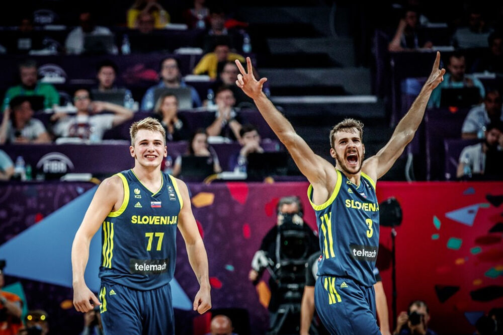 Goran Dragić, Luka Dončić, Foto: Www.fiba.basketball
