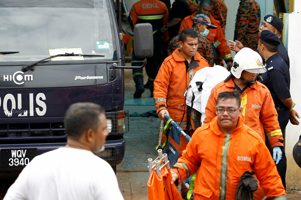 Malezija, vatrogasci, Foto: Reuters