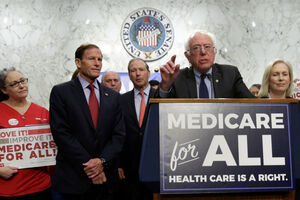 Berni Sanders predstavio predlog zakona zdravstvene zaštite za sve...