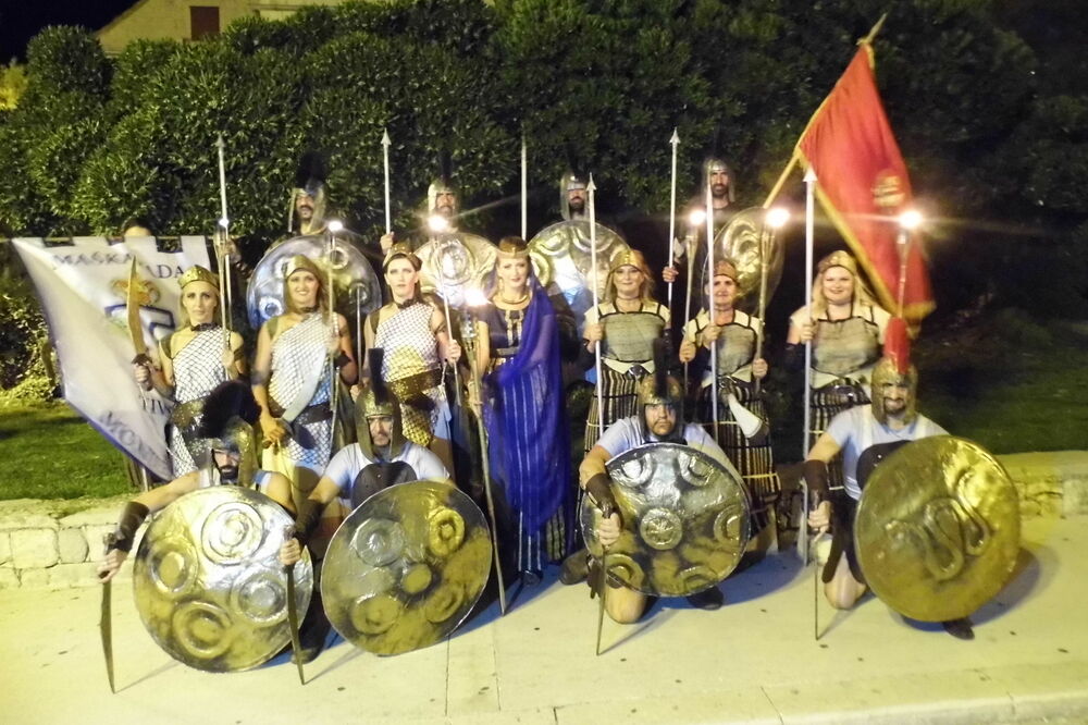 Brač, Karneval, Foto: NVU Maškarada