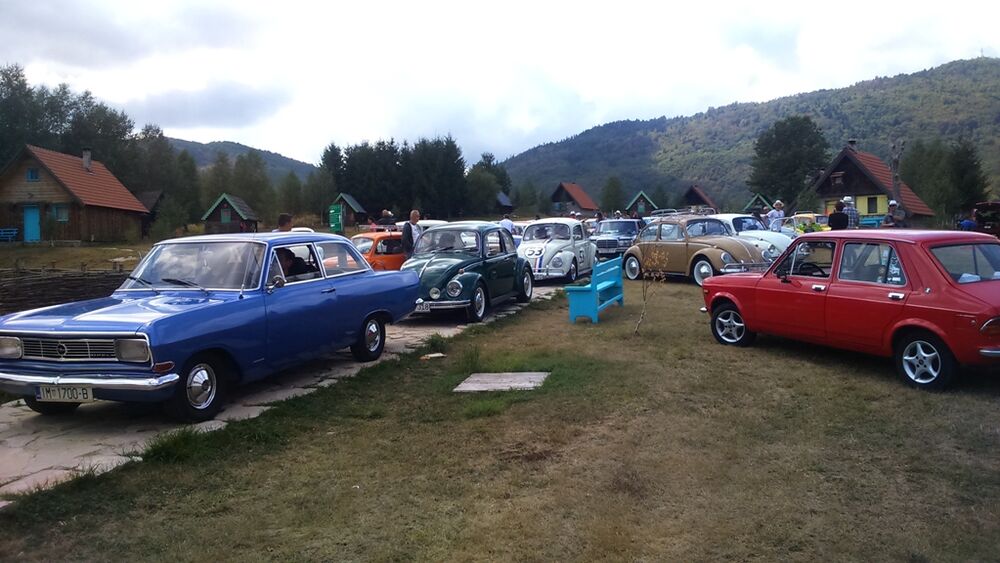 Izložba oldatajmera Nikšić