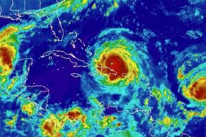 Trostruka prijetnja uragana: Ovakva slika se ne gleda često