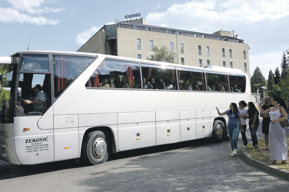 "Zeković" prevoz, Foto: Boris Pejović