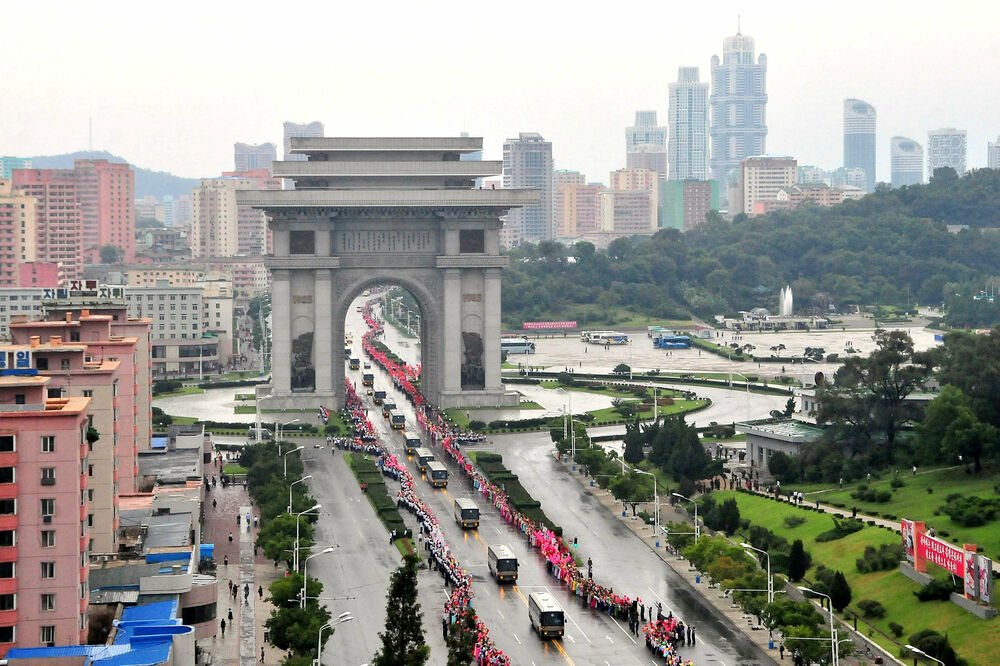 Sjeverna Koreja parada, Foto: Reuters