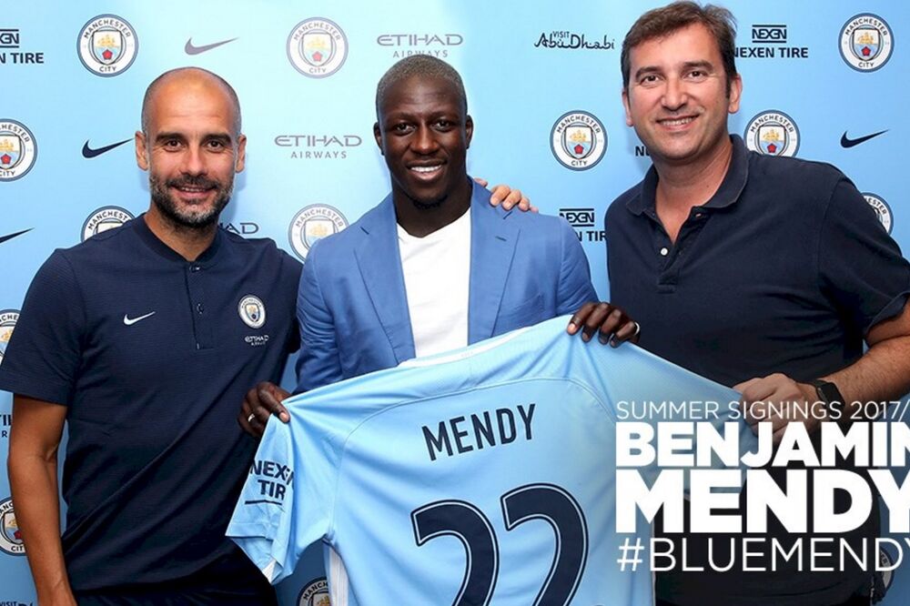 Benžamin Mendi, Foto: Www.mancity.com