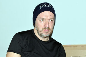 "Čekamo promjene koje ne želimo da pokrenemo i kojih se plašimo"