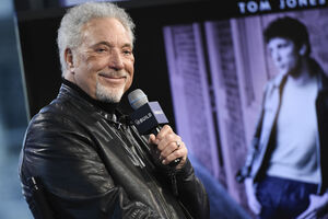 Tom Džons odložio američku turneju