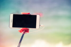 Selfie i generacija skrolajućih palčeva