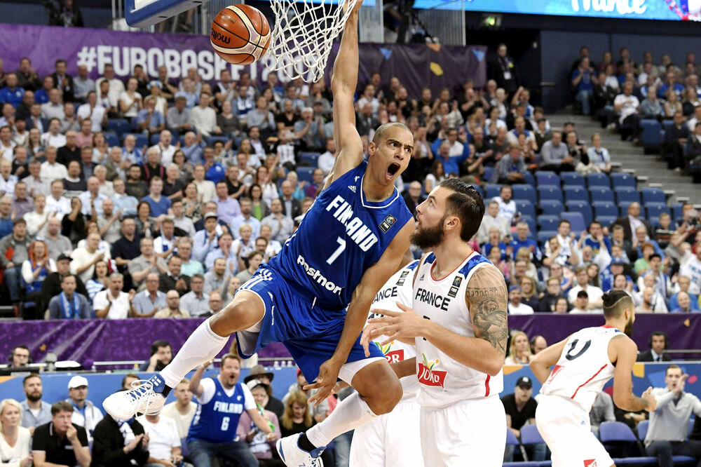 Finska Francuska, Foto: Reuters