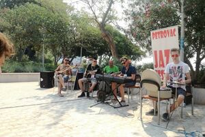 Muzika okupila ljude: Prvi javni čas PJF-a U Petrovcu