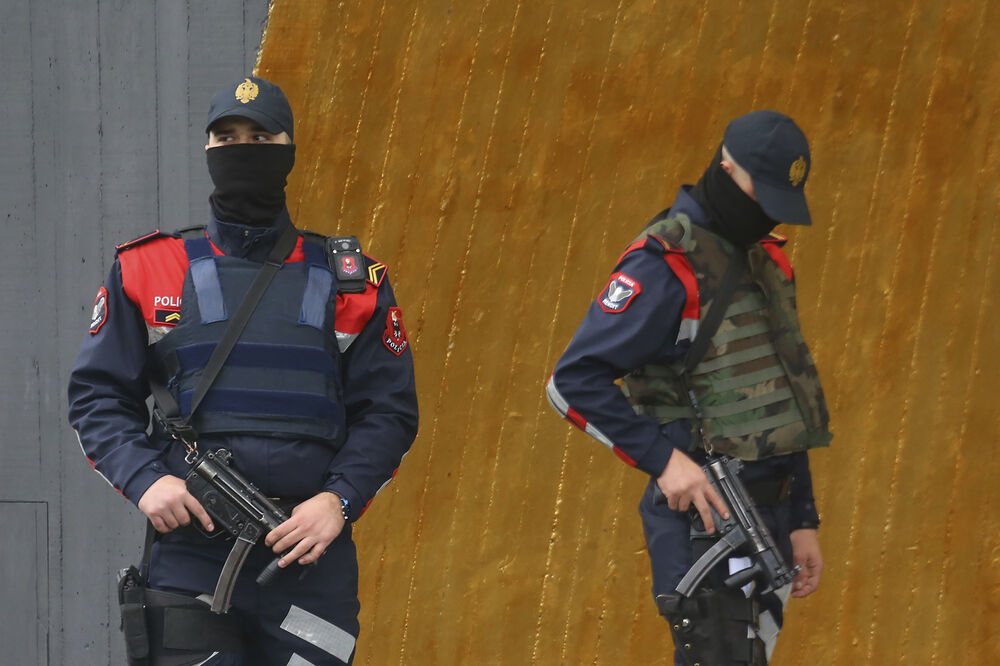 albanski policajci, Foto: Beta-AP