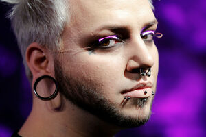 Modna premijera: Hoćemo li uskoro "šetati" svjetleće kapke?