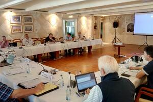 Krem motonautike okupljen u Bečićima