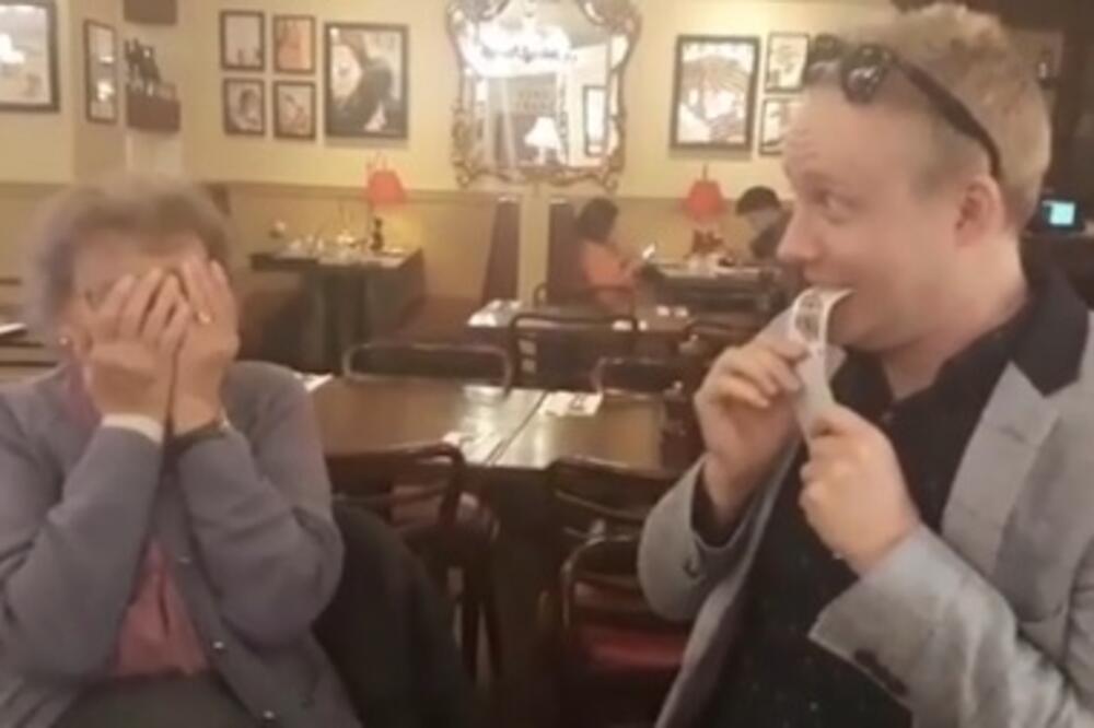 trik sa kartama, Foto: Screenshot (AP)