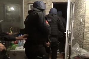 Pogledajte hapšenje članova "Kavačke" kriminalne grupe