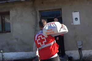 Crveni krst: Distribuirano oko 120 tona pomoći u hrani i...