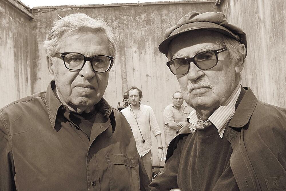 Paolo Taviani, Vitorio Taviani (novina)