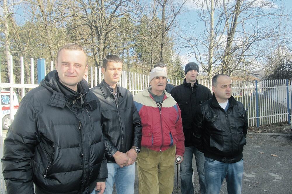 roditelji beba, protest, Foto: Jadranka Ćetković