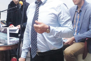 Poezija Ljubisava Bjelića Moračkog: Molitva za pokoj pjesničkih...