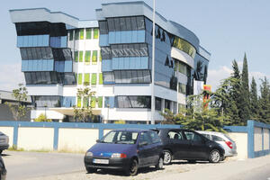 Podgorica: Gradska preduzeća kršila zakon i javni interes