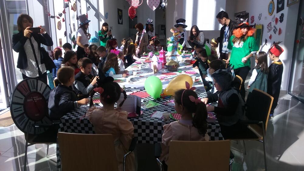 "Alisa u zemlji čuda"