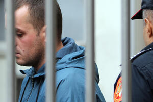 Škrielj pušten da se brani sa slobode